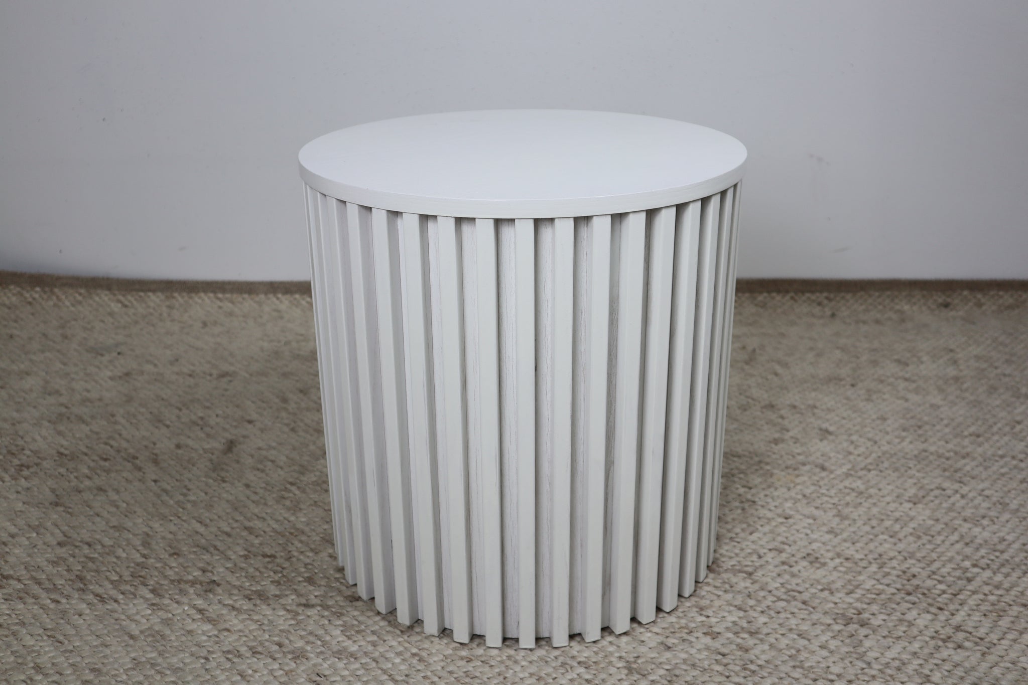 ZOE WHITE ROUND LAMP TABLE