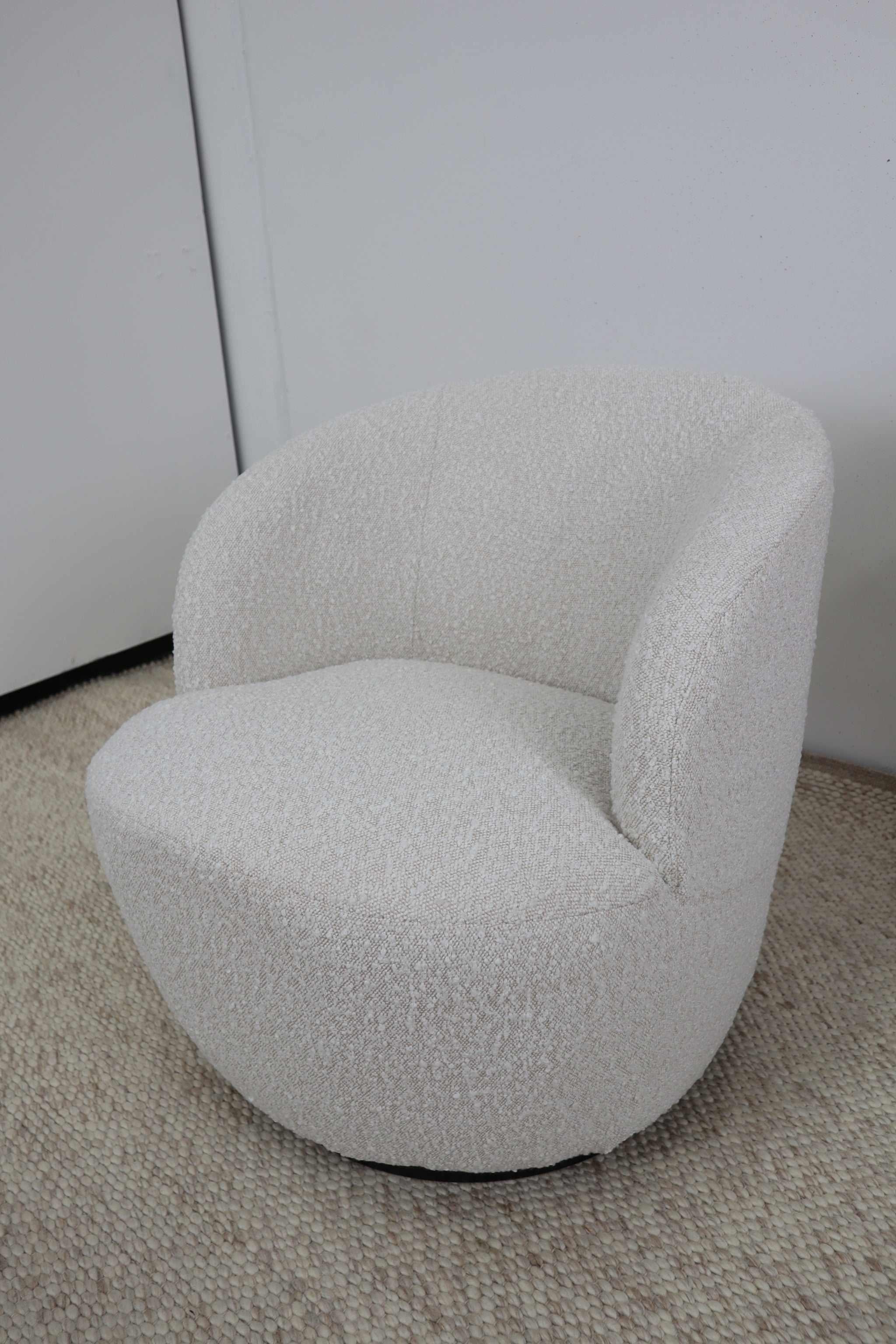 CLEO BOUCLE SWIVEL CHAIR