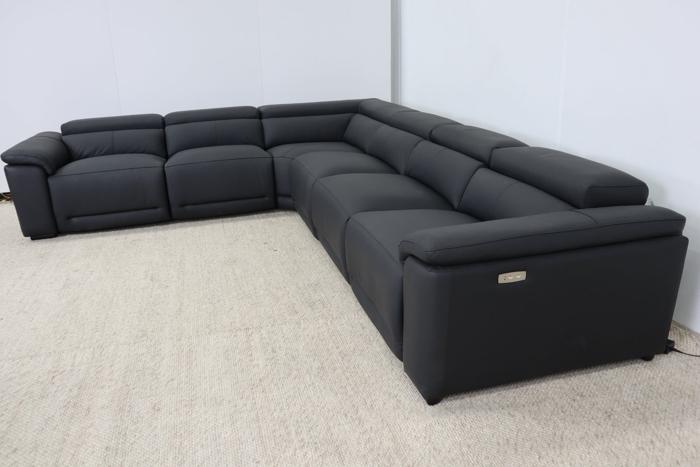 DEX BLACK CORNER LOUNGE