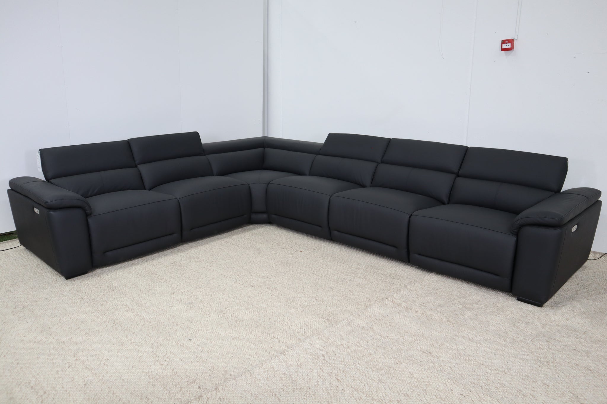 DEX BLACK CORNER LOUNGE