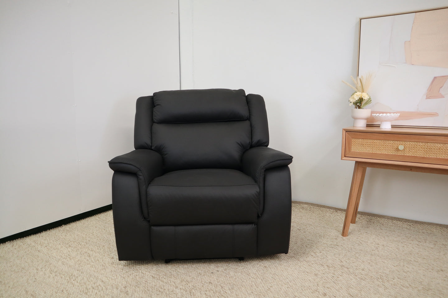 EMMA BLACK RECLINER
