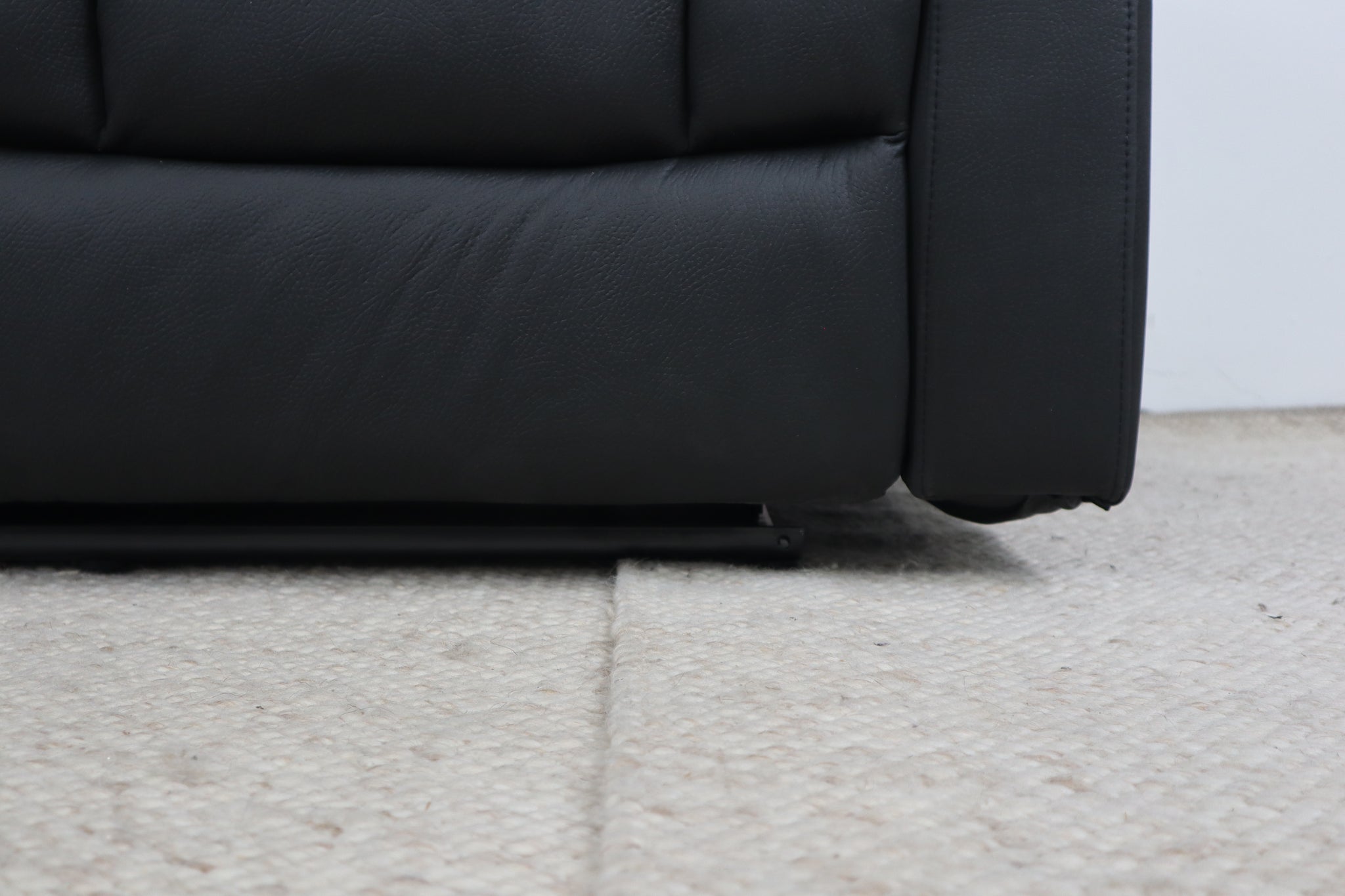 LEON BLACK 2 SEATER