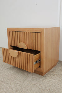 OTIS MESSMATE BEDSIDE TABLE