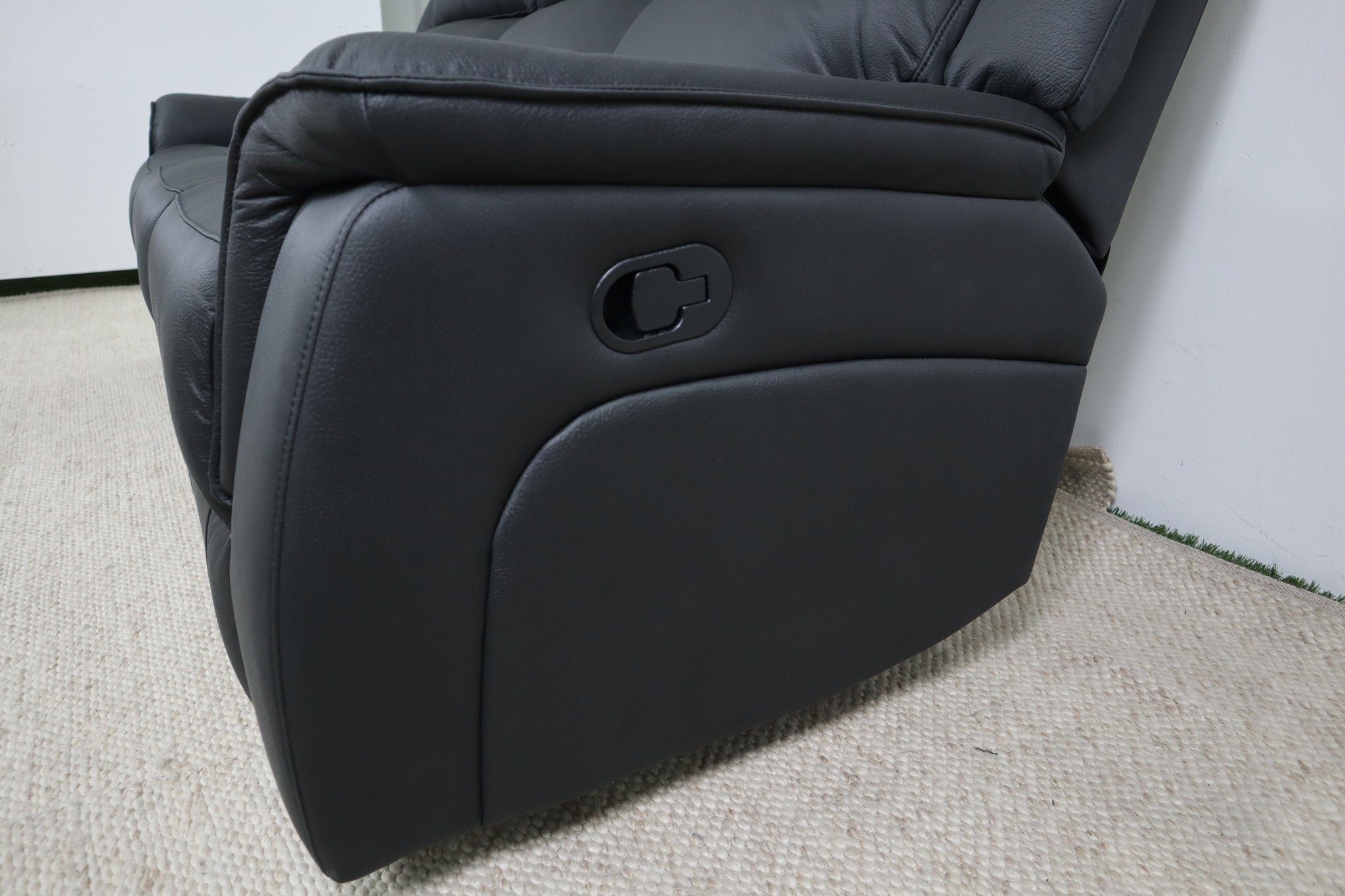 EMMA BLACK 3 SEATER