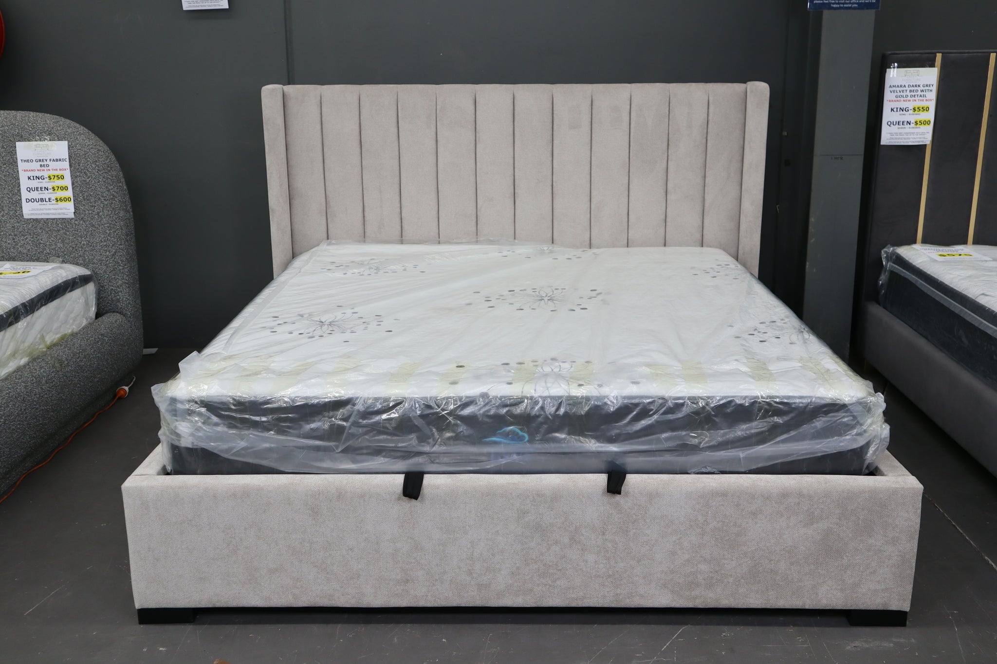 LONDON GREY GAS LIFT QUEEN BED