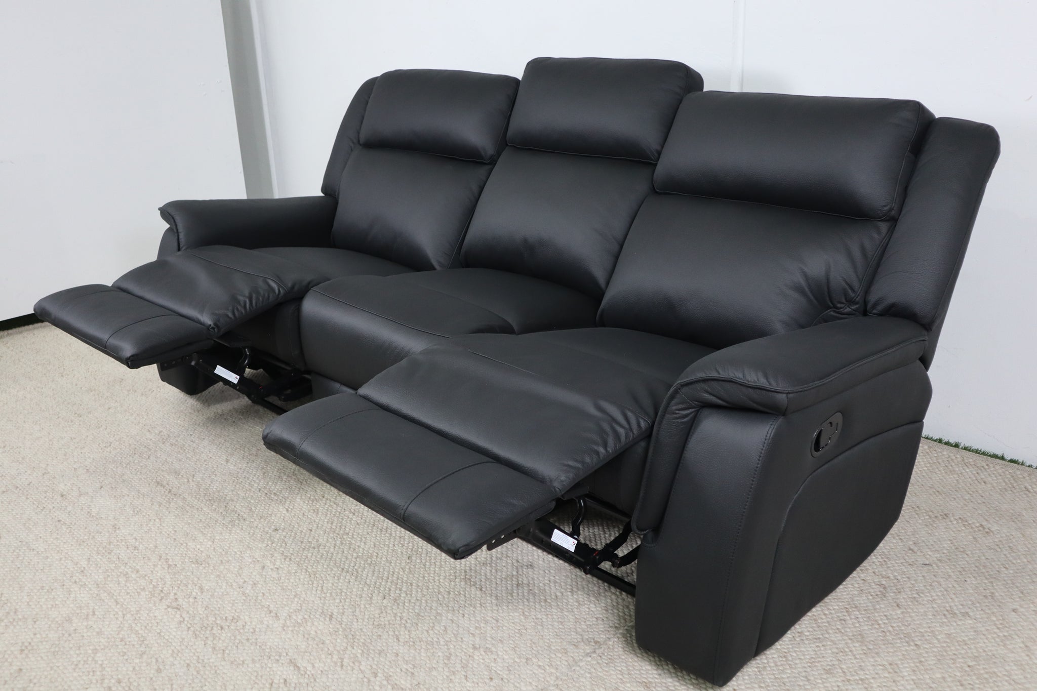 EMMA BLACK 3 SEATER
