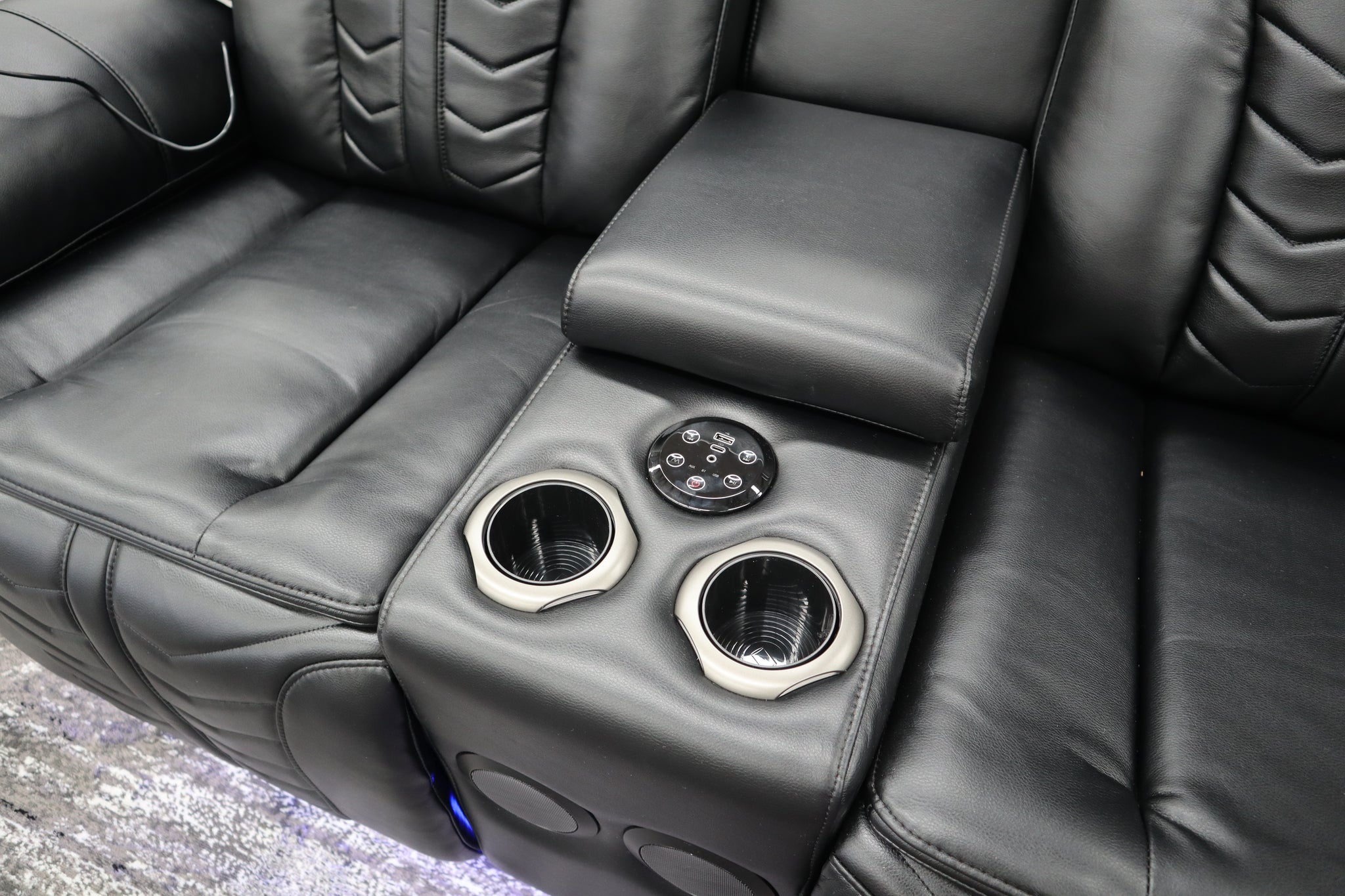 ALISA BLACK CORNER LOUNGE