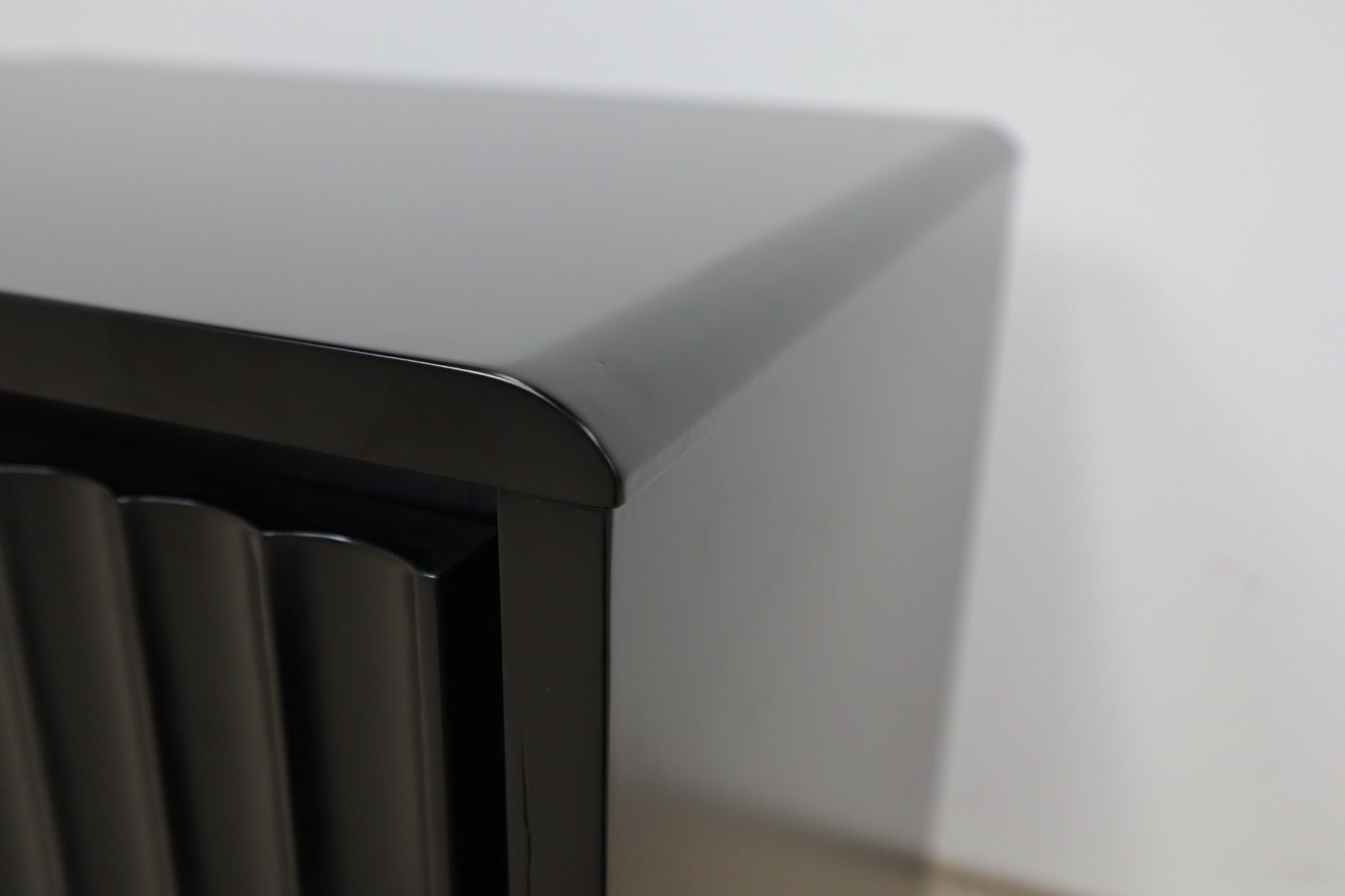 PIA BLACK BEDSIDE TABLE