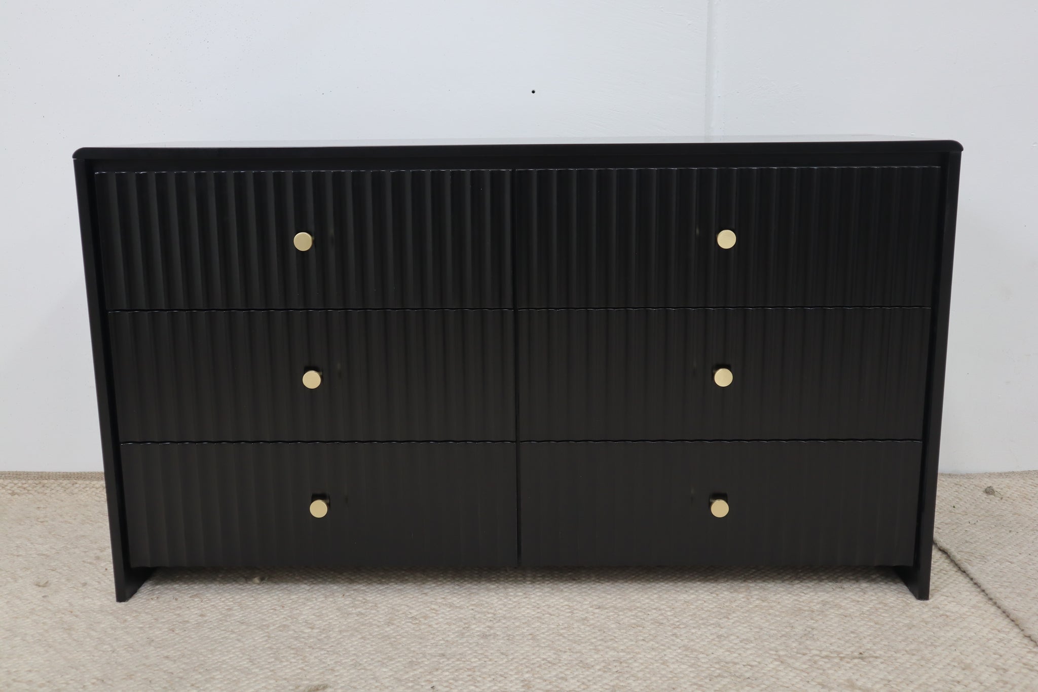 PIA BLACK DRESSER