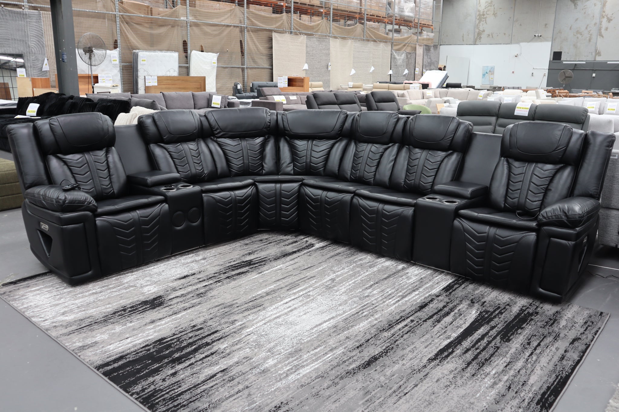 ALISA BLACK CORNER LOUNGE