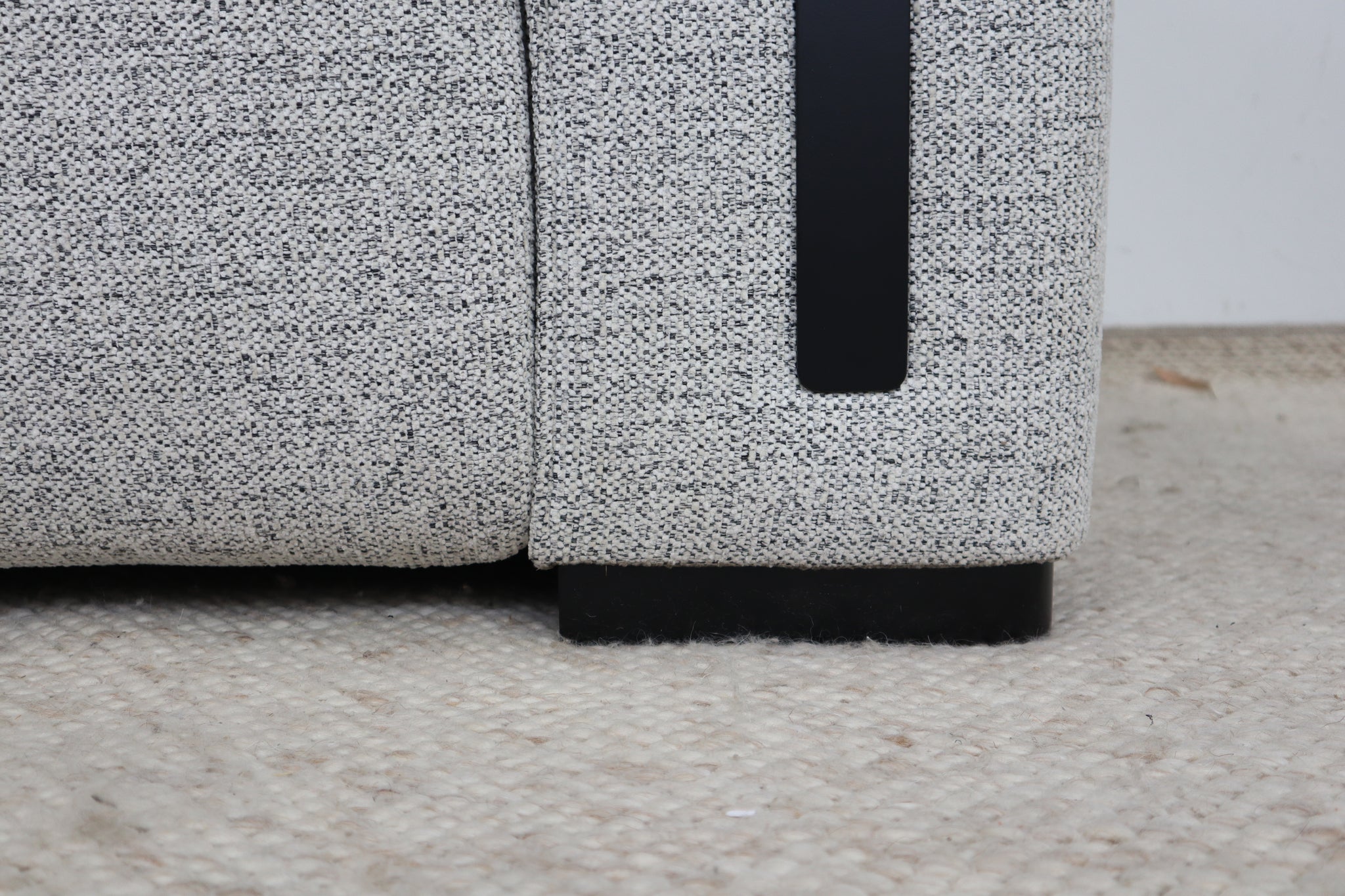 DELTA LIGHT GREY RECLINER