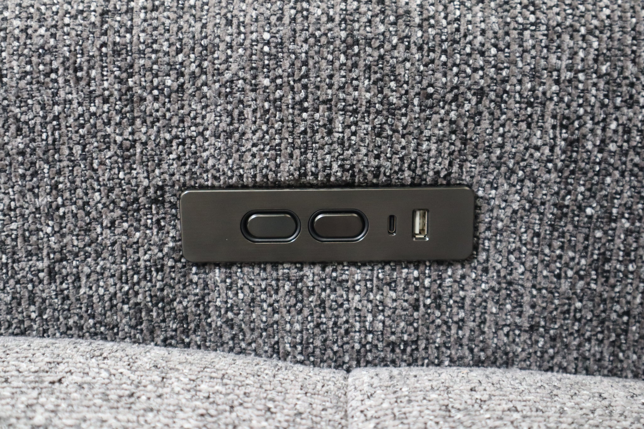 DELTA CHARCOAL FABRIC 2.5 SEATER