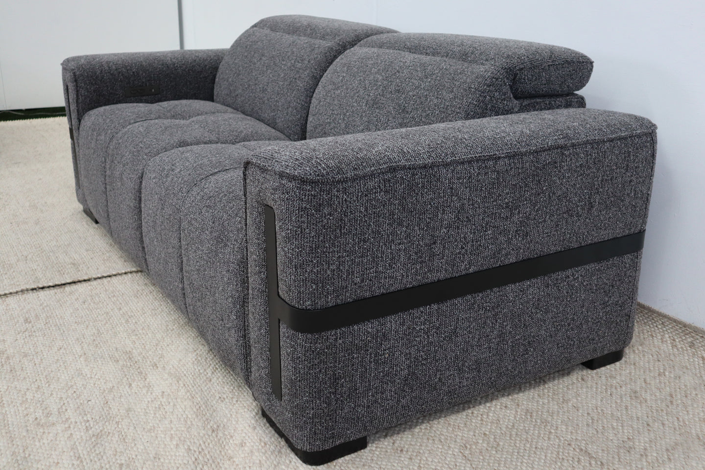 DELTA CHARCOAL FABRIC 2.5 SEATER