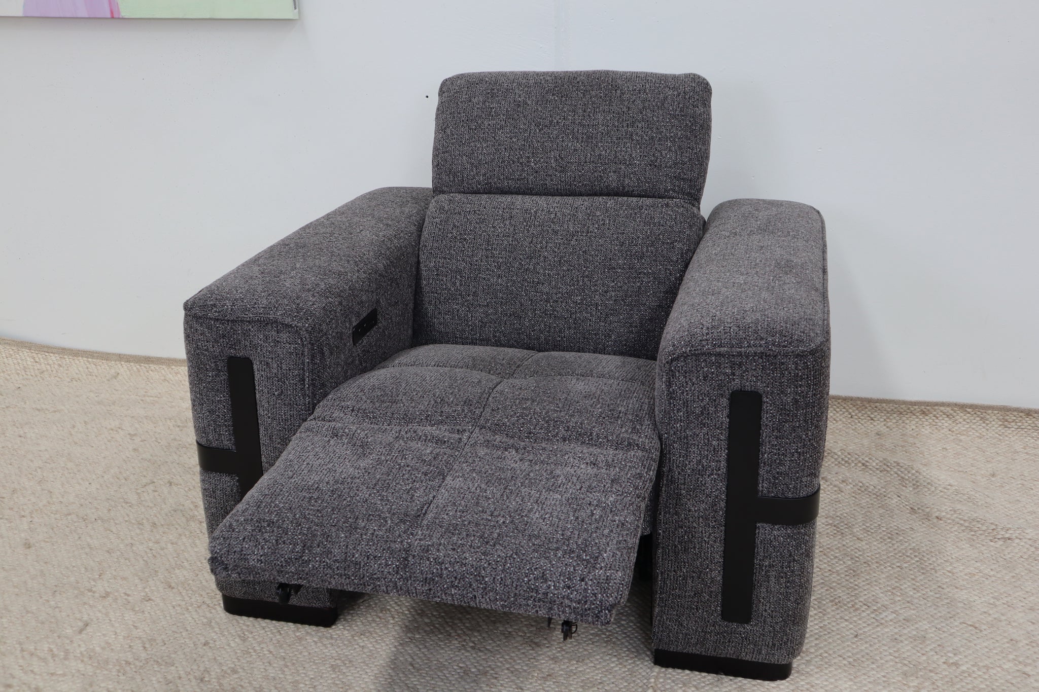 DELTA CHARCOAL FABRIC RECLINER