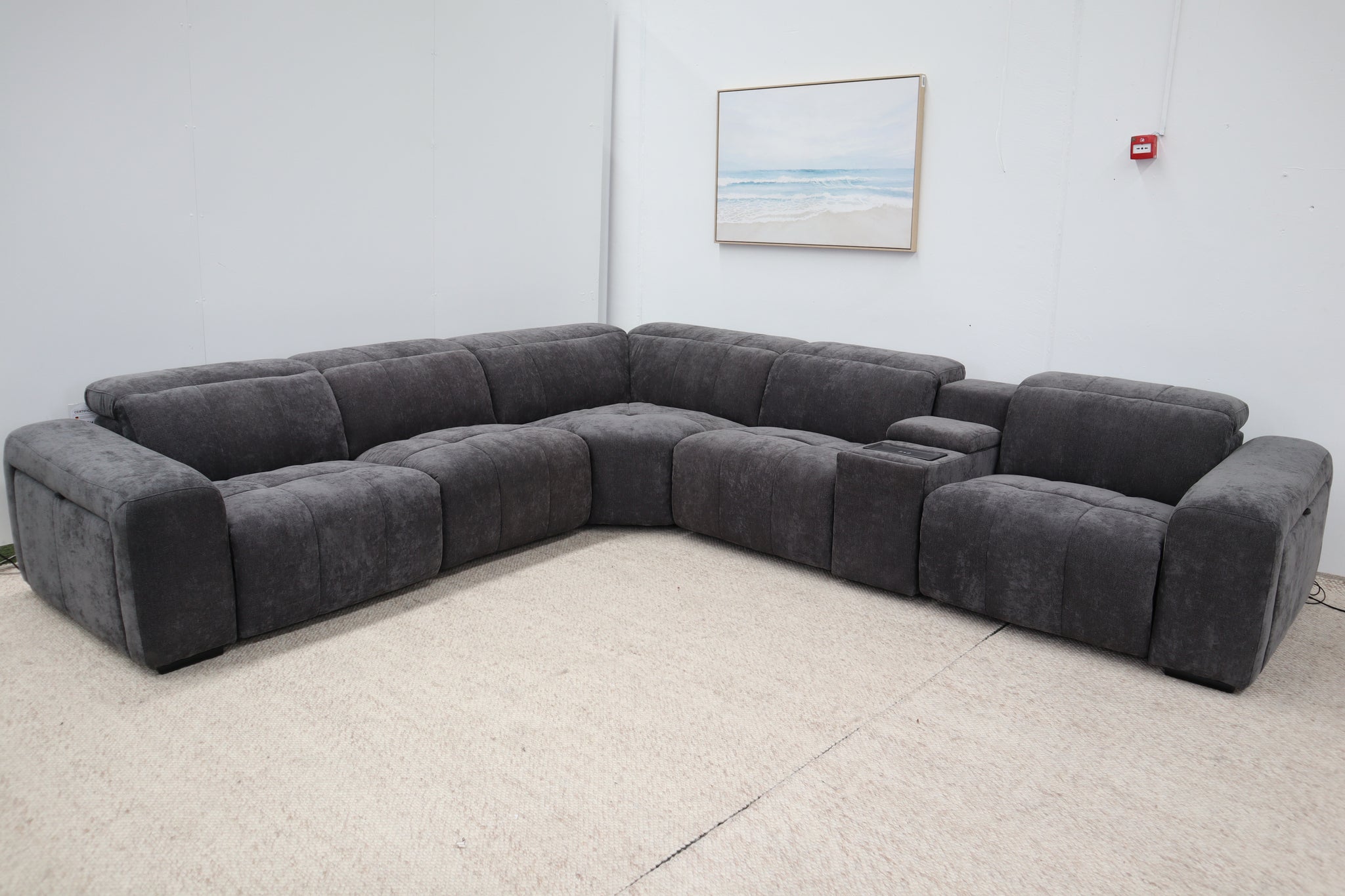 NOAH CHARCOAL CORNER LOUNGE