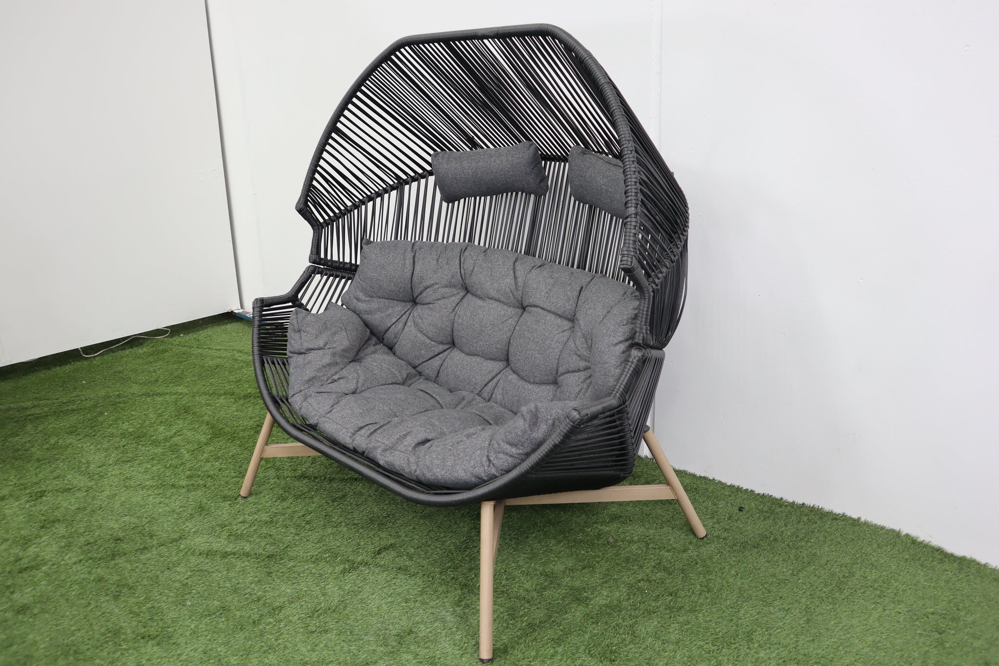 HELSINKI DOUBLE EGG CHAIR