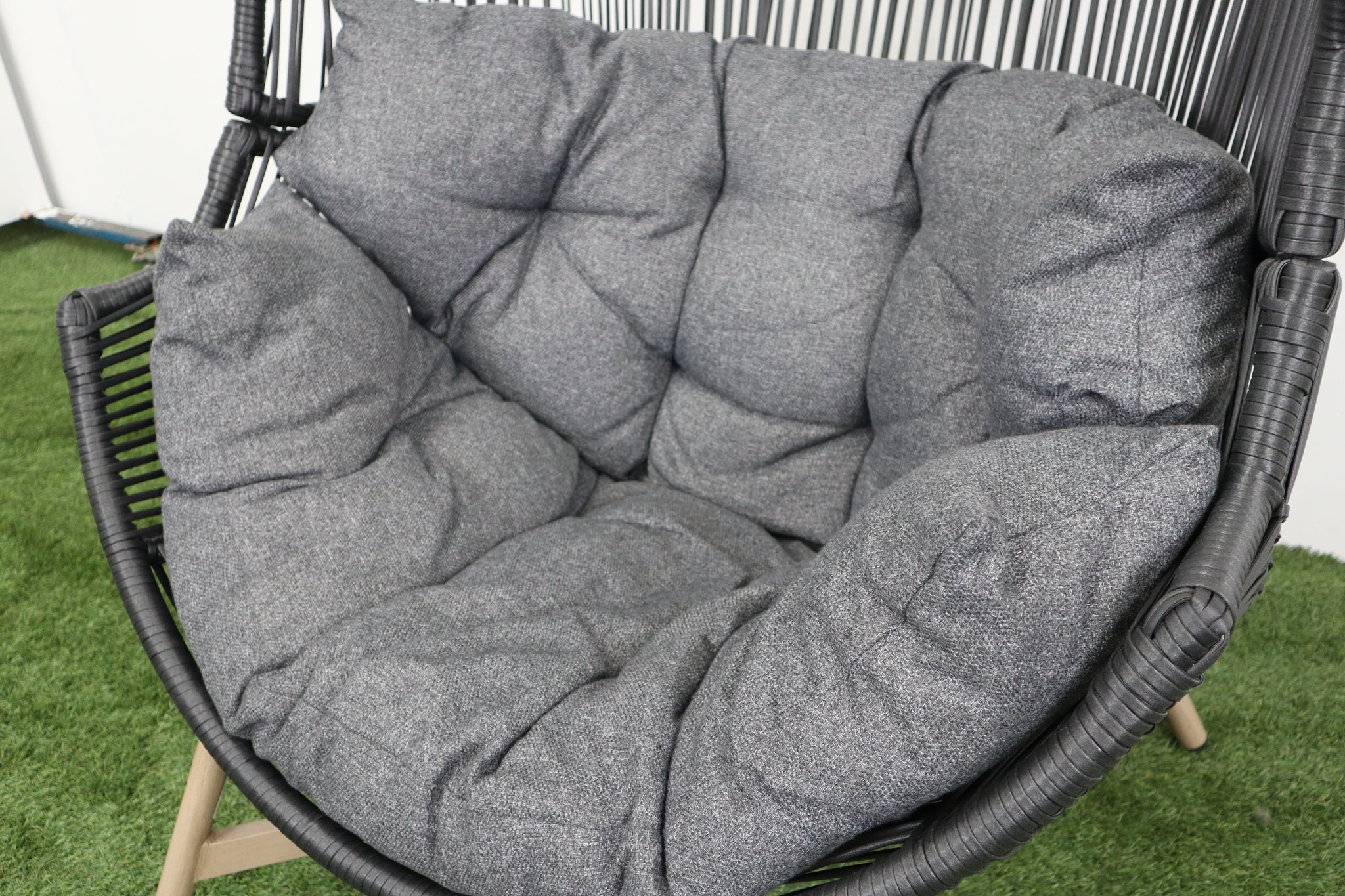 HELSINKI SINGLE EGG CHAIR