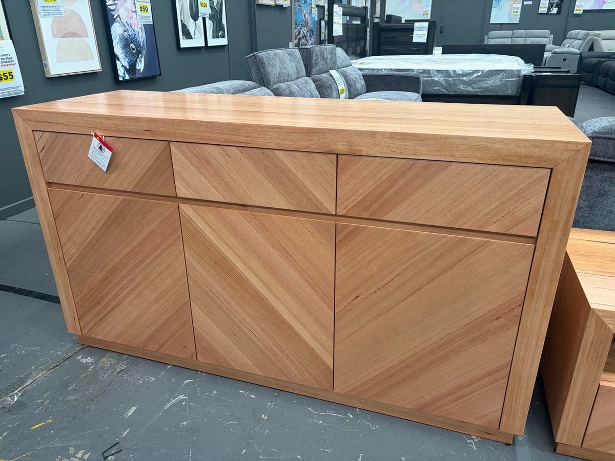 HAVANA MESSMATE VENEER BUFFET