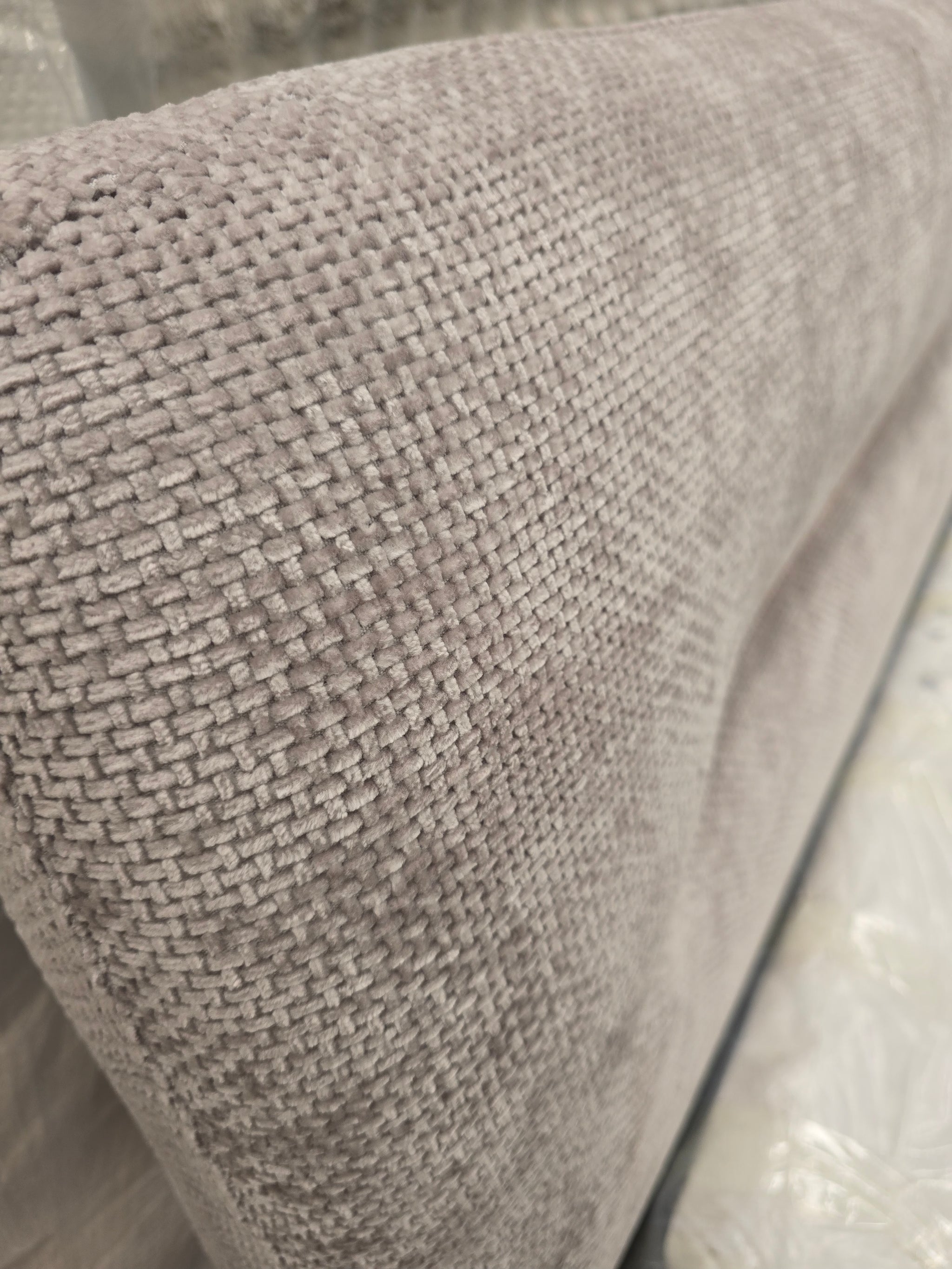 LUMO GREY KING BED
