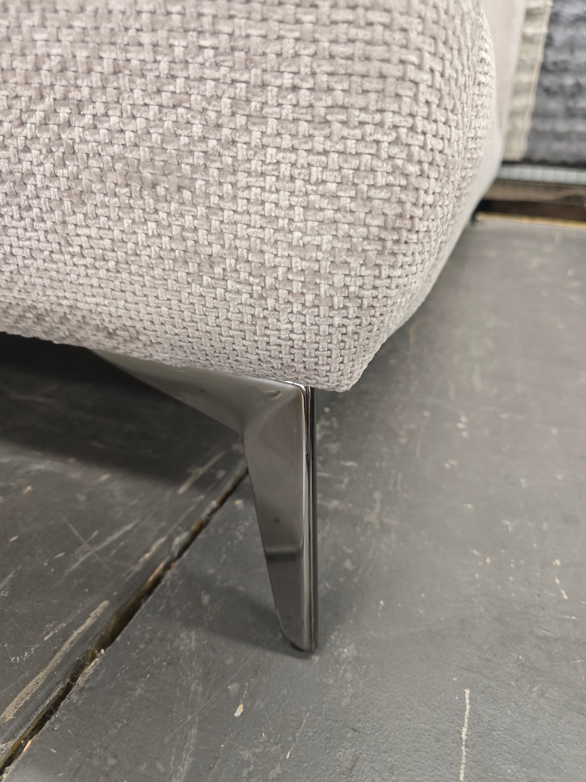 LUMO GREY KING BED