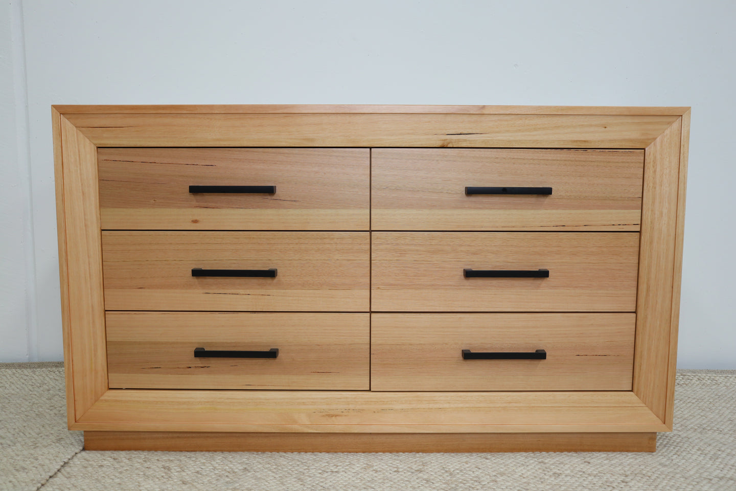 SLOAN DRESSER